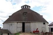 W4651 County Rd J, a barn, built in Plymouth, Wisconsin in 1916.