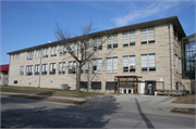 107 N BARSTOW (AKA 100 N EAST AVE), a Contemporary university or college building, built in Waukesha, Wisconsin in 1949.