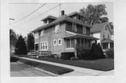 2437 SOMMERS AVE, a Craftsman house, built in Madison, Wisconsin in 1916.