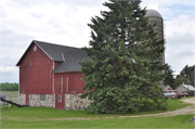 10529 STATE HIGHWAY 60, a Astylistic Utilitarian Building barn, built in Cedarburg, Wisconsin in .