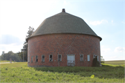 Cunningham, Bert and Mary, Round Barn, a Building.
