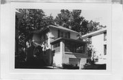 1922 VILAS AVE, a Craftsman house, built in Madison, Wisconsin in 1919.