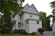 McDermott, William and Annie, House, a Building.