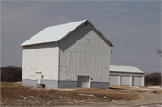 W815 STH 60, a barn, built in Columbus, Wisconsin in .