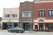 420 MAIN ST, a Commercial Vernacular small retail building, built in Racine, Wisconsin in 1913.