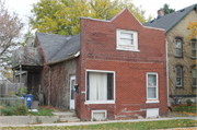 1931 ERIE ST, a Italianate small retail building, built in Racine, Wisconsin in 1894.