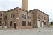 1450 Summit Ave, a Astylistic Utilitarian Building industrial bldg/manufacturing facility, built in Racine, Wisconsin in 1910.
