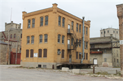 2330 Northwestern Ave., a Astylistic Utilitarian Building machine shed, built in Racine, Wisconsin in 1990.