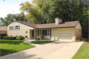 606 Kentucky Street, a Ranch house, built in Racine, Wisconsin in 1956.