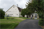 313 E HIGH STREET, a Astylistic Utilitarian Building barn, built in Milton, Wisconsin in 1911.