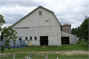 313 E HIGH STREET, a Astylistic Utilitarian Building barn, built in Milton, Wisconsin in 1911.