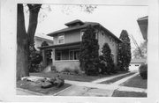 2718 WILLARD AVE, a Craftsman house, built in Madison, Wisconsin in 1916.