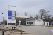 6512 N TEUTONIA AVE, a Contemporary gas station/service station, built in Milwaukee, Wisconsin in 1967.