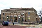 335 E WALWORTH AVE, a Neoclassical/Beaux Arts post office, built in Delavan, Wisconsin in 1914.
