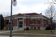 404 E WALWORTH AVE, a Neoclassical/Beaux Arts library, built in Delavan, Wisconsin in 1908.
