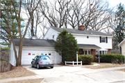4717 LAFAYETTE DR, a Colonial Revival/Georgian Revival house, built in Madison, Wisconsin in 1959.