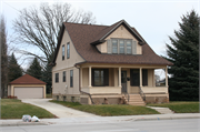2535 CALUMET DR, a Bungalow house, built in Sheboygan, Wisconsin in 1912.