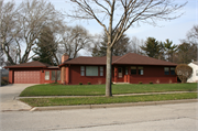 1330 HARRIS DR, a Ranch house, built in Waukesha, Wisconsin in 1951.