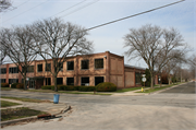 1005 PERKINS ST, a Astylistic Utilitarian Building industrial bldg/manufacturing facility, built in Waukesha, Wisconsin in 1929.