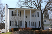 1516 PLEASANT VIEW AVE, a Colonial Revival/Georgian Revival house, built in Waukesha, Wisconsin in 1939.
