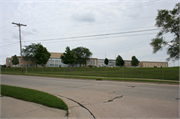 401 E ROBERTA DR, a Contemporary school – elem/middle/jr high/high, built in Waukesha, Wisconsin in 1957.