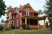 602 BEECHWOOD AVE, a Queen Anne house, built in Waukesha, Wisconsin in 1900.