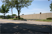 140 N GRANDVIEW BLVD, a Contemporary elementary, middle, jr.high, or high, built in Waukesha, Wisconsin in 1960.