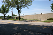 140 N GRANDVIEW BLVD, a Contemporary school – elem/middle/jr high/high, built in Waukesha, Wisconsin in 1960.