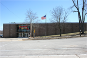 301 HYDE PARK AVE 301 HYDE PARK AVE, a Contemporary school – elem/middle/jr high/high, built in Waukesha, Wisconsin in 1966.
