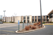 401 N SEGOE RD, a Contemporary bank/financial institution, built in Madison, Wisconsin in 1963.