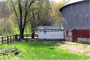 Harris, George and Mable, Round Barn, a Building.