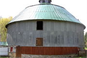 Harris, George and Mable, Round Barn, a Building.