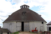Lueder, Rudolph, 13-Sided Barn, a Building.