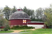 TenEyck, Albert and Minna, Round Barn, a Building.