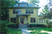 803 E FOREST AVE, a American Foursquare house, built in Neenah, Wisconsin in 1924.