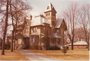 527 E WISCONSIN ST, a Queen Anne house, built in Neenah, Wisconsin in 1881.