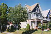 2932 W MCKINLEY BLVD, a Colonial Revival/Georgian Revival house, built in Milwaukee, Wisconsin in 1903.