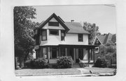 1151 E JOHNSON ST, a Queen Anne house, built in Madison, Wisconsin in 1885.