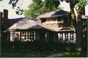 1924 N HI-MOUNT BLVD, a Bungalow house, built in Milwaukee, Wisconsin in 1913.