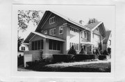 2001 JEFFERSON ST, a Prairie School house, built in Madison, Wisconsin in 1913.