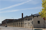 525 2ND ST NORTH, a Astylistic Utilitarian Building industrial bldg/manufacturing facility, built in La Crosse, Wisconsin in 1937.