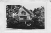 1815 JEFFERSON ST, a Shingle Style house, built in Madison, Wisconsin in 1905.