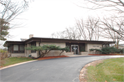 635 PARK AVE, a Contemporary small office building, built in Columbus, Wisconsin in 1959.