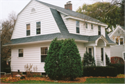 950 OAKDALE AVE 950 OAKDALE AVE, a Dutch Colonial Revival house, built in De Pere, Wisconsin in 1937.