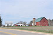 E6306 BUTTERNUT RD, a Astylistic Utilitarian Building barn, built in Little Wolf, Wisconsin in 1880.