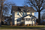 340 W MAIN ST 340 W MAIN ST, a Side Gabled house, built in Waupun, Wisconsin in 1920.