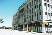 1020 W HISTORIC MITCHELL ST, a Twentieth Century Commercial large retail building, built in Milwaukee, Wisconsin in 1914.