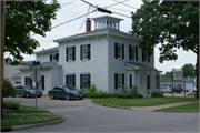 Greenman, Reynolds and Lois, House, a Building.