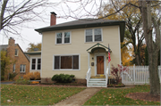 812 DERBY LN, a American Foursquare house, built in Allouez, Wisconsin in 1921.