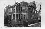 854 E GORHAM ST, a Queen Anne house, built in Madison, Wisconsin in 1902.
